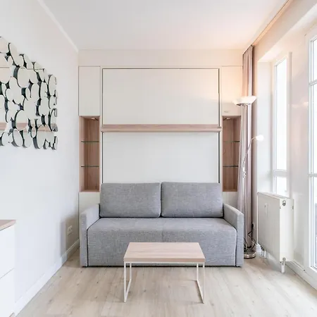 Perfekt Fuer Zwei Moderne Mit Balkon In Apartmán